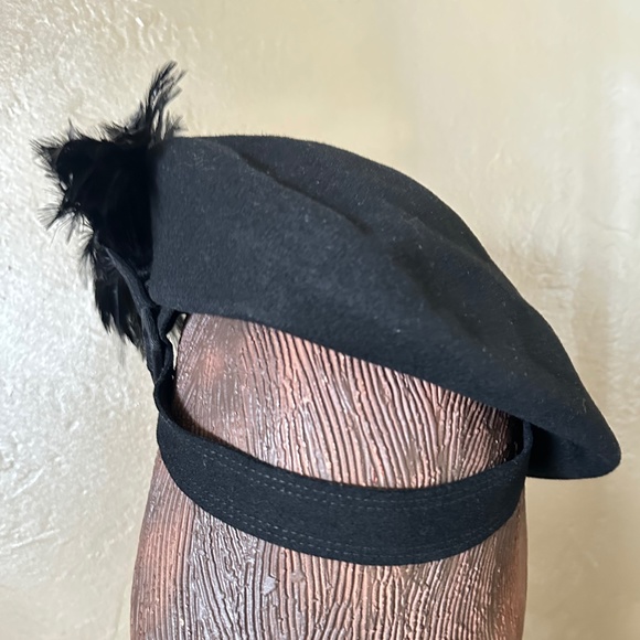 CHIC 1930s\' BLACK FELT \